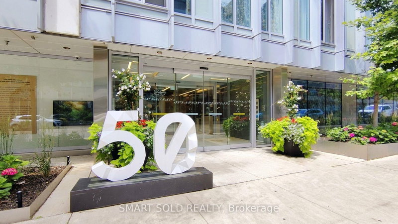 813 - 50 Mccaul Street