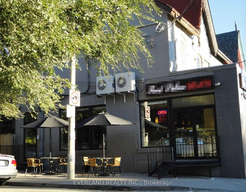 217 Bathurst St photo 2