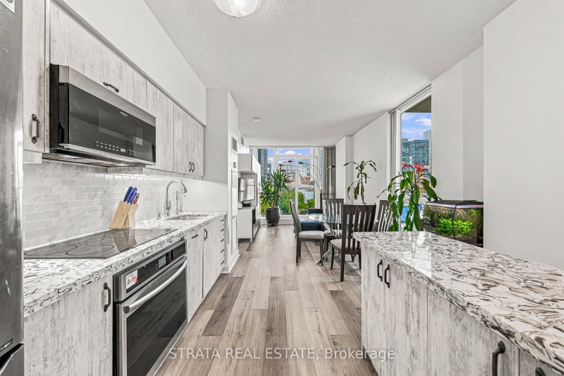 615 - 320 Richmond Street E