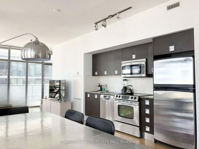 2511 - 33 Charles Street E
