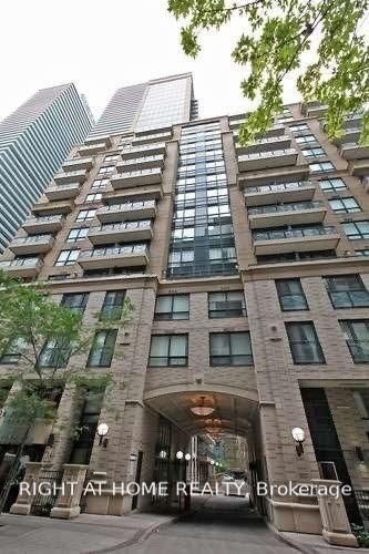 1413 - 35 Hayden Street