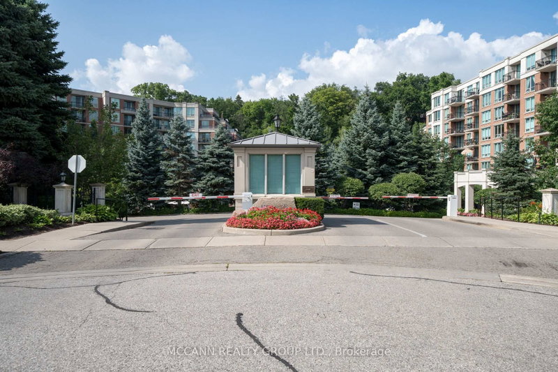 221 - 28 William Carson Crescent