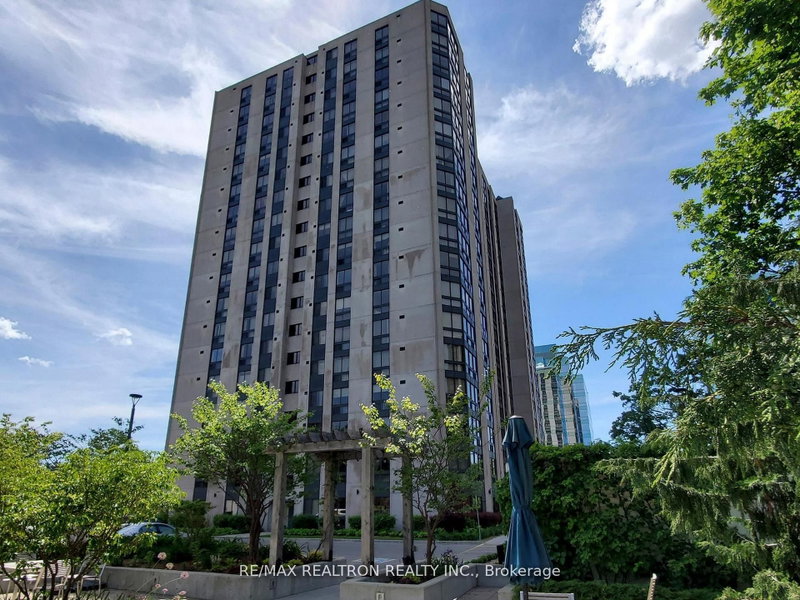 1208 - 5 Kenneth Avenue