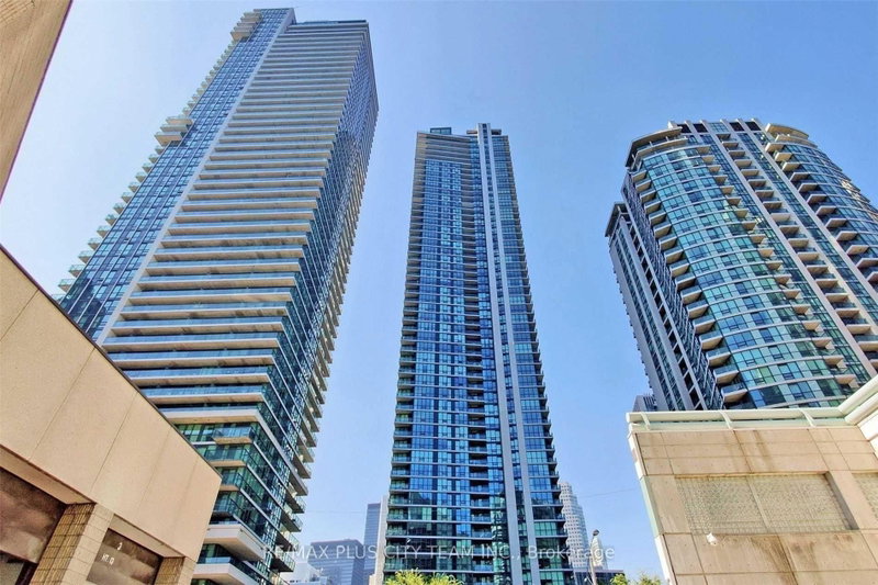 1802 - 18 Harbour Street