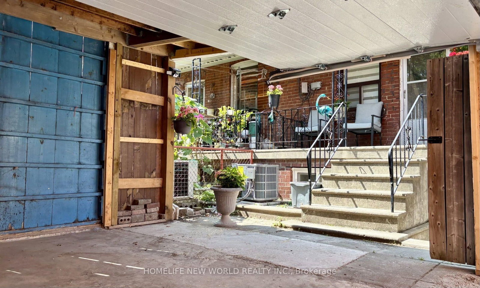 509 Dupont Street • Toronto, ON photo 30