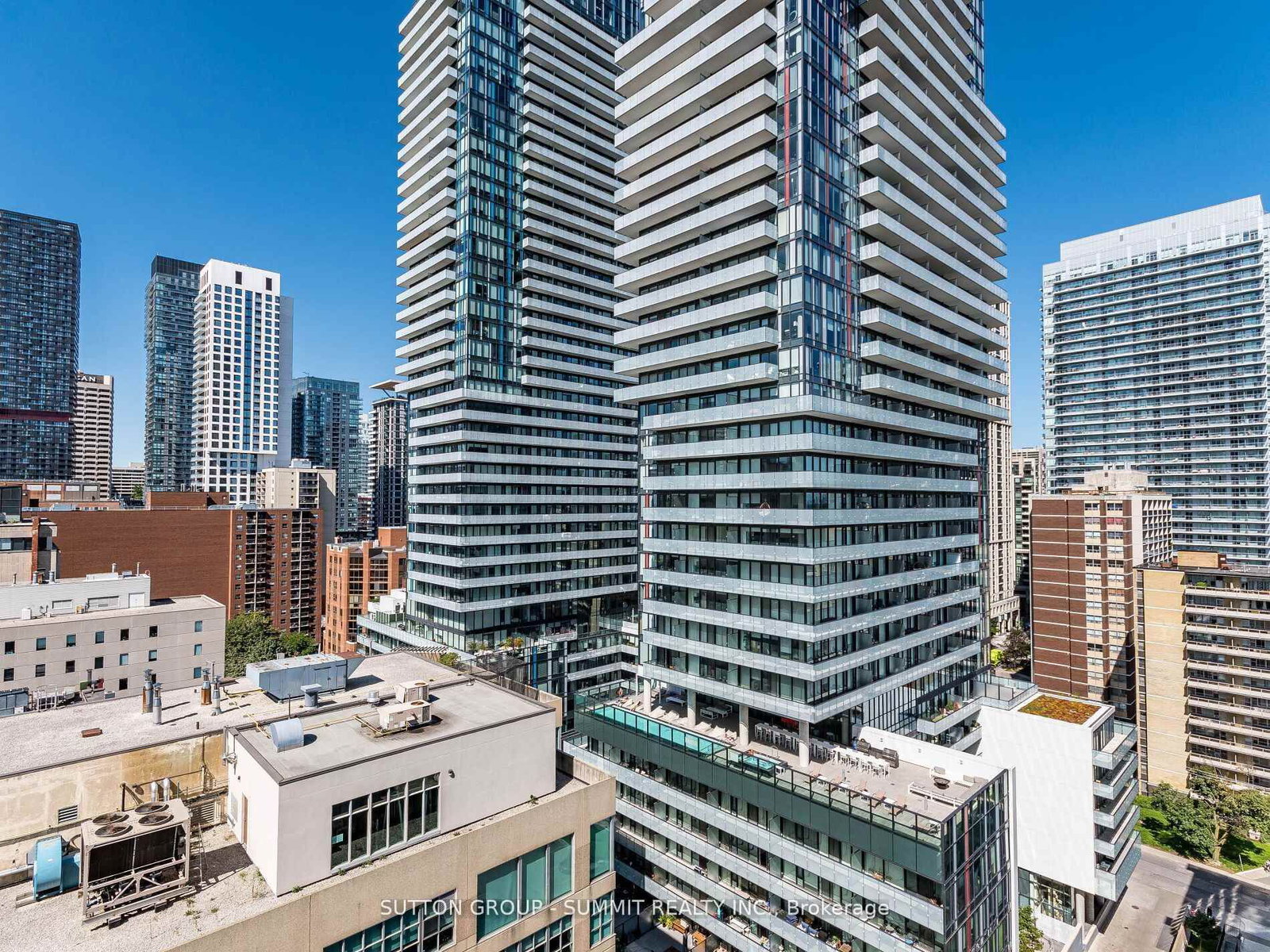 212 Eglinton Avenue E • #1704 • Toronto, ON photo 18