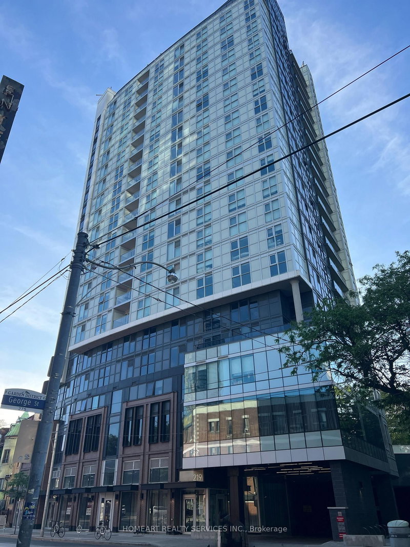 801 - 219 Dundas Street E