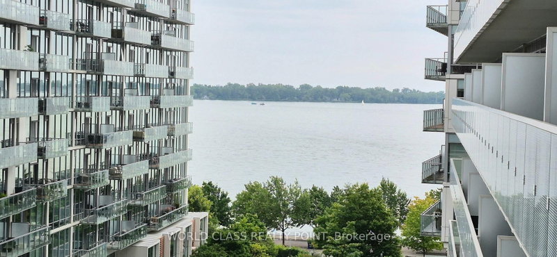 724 - 15 Queens Quay E