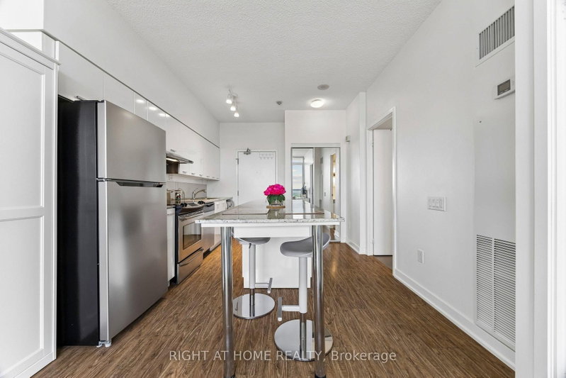 2306 - 29 Singer Court