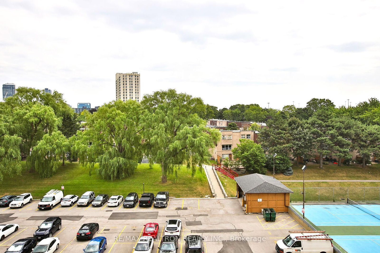 Listing Image 16