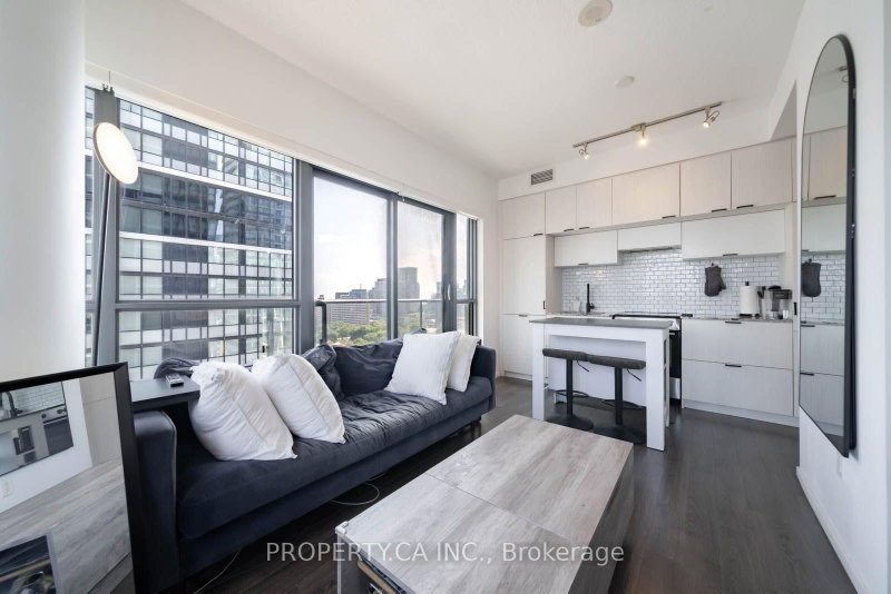1506 - 159 Dundas Street E