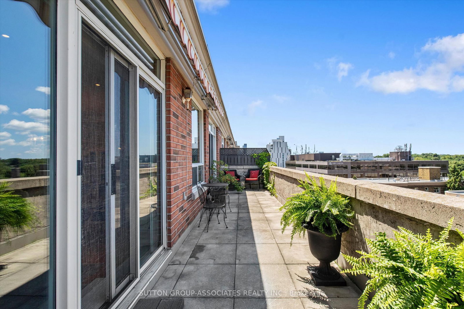 Listing Image 23