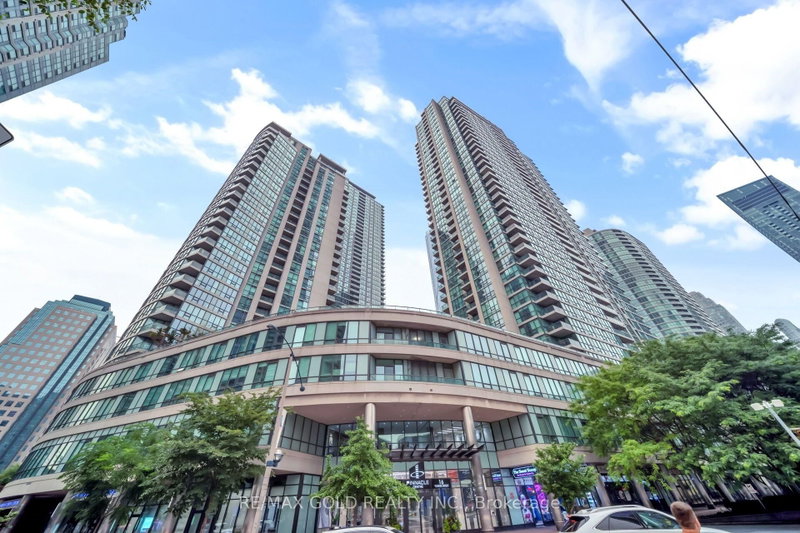 1808 - 16 Yonge Street