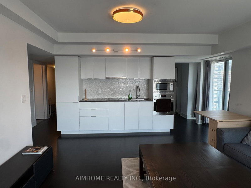 2107 - 955 Bay Street