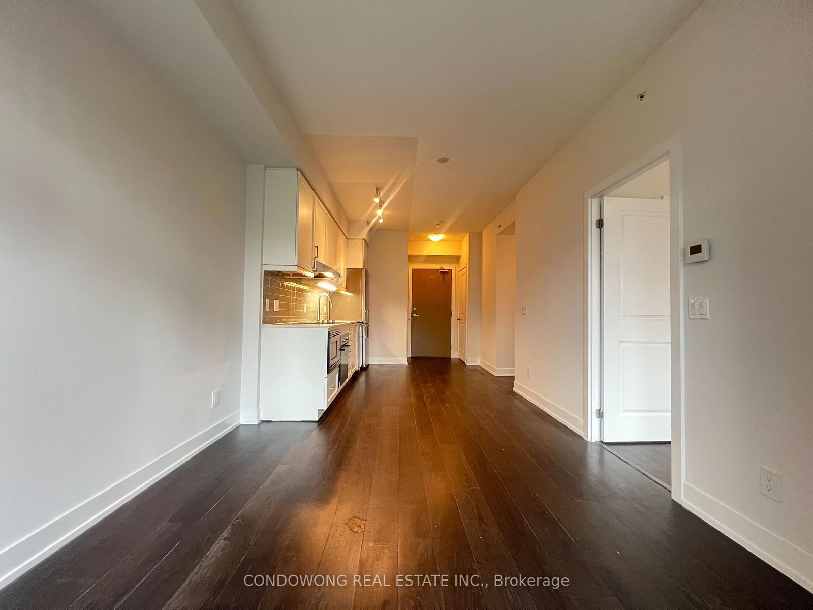 325 - 7 Kenaston Gardens, Toronto 3