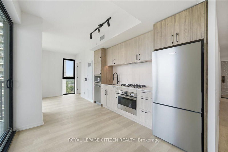 1502 - 109 Erskine Avenue