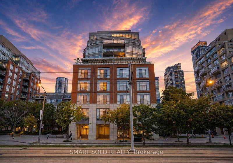 Ph01E - 500 Queens Quay W