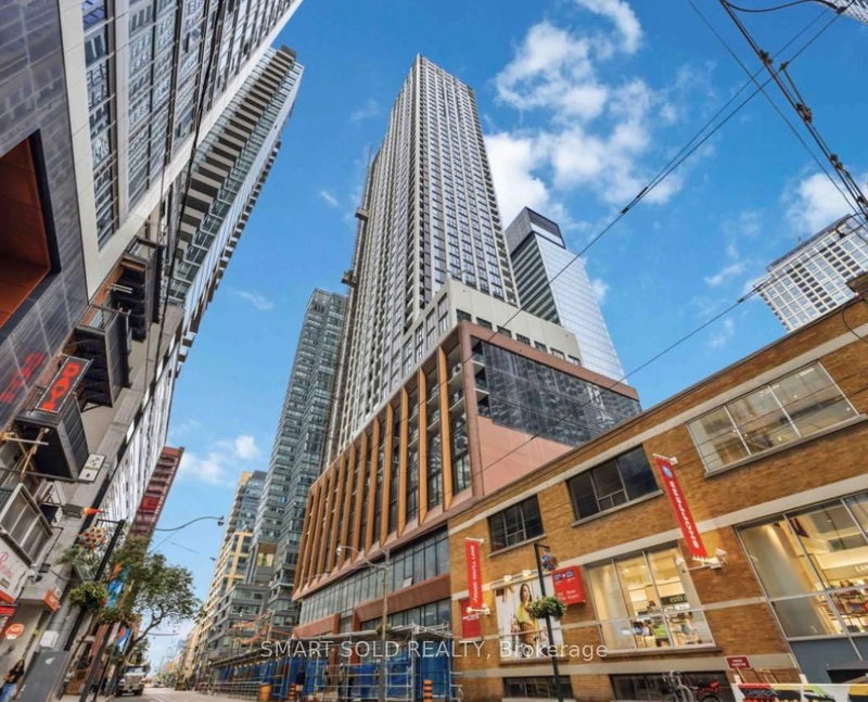 1901 - 400 King Street W