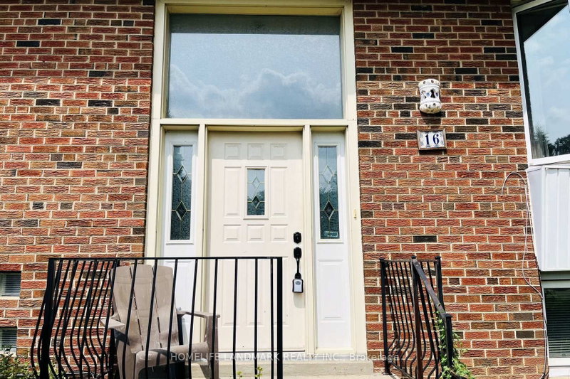 Main - 16 Lochinvar Crescent