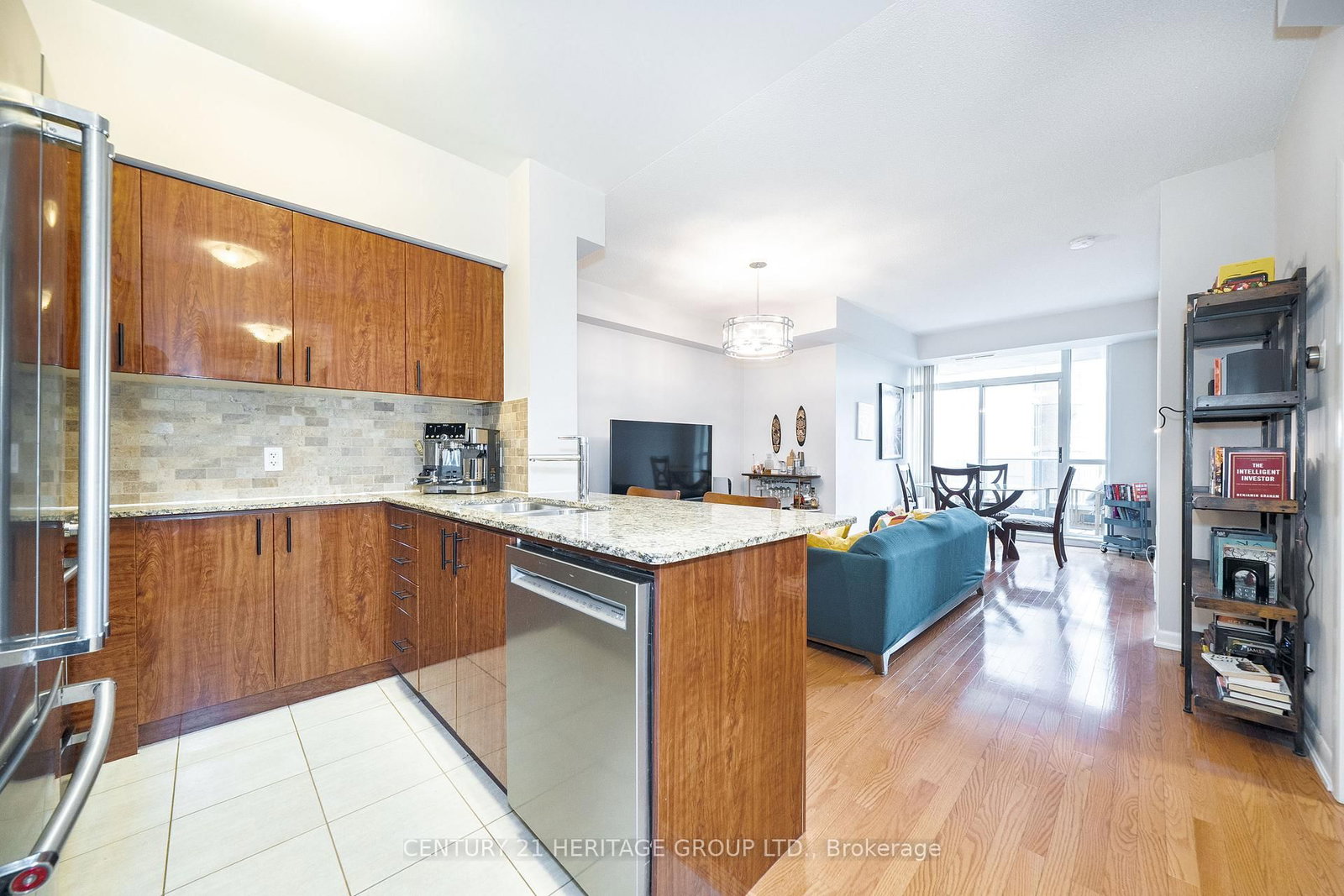 Listing Image 2