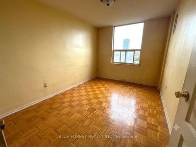 1009 - 5 SHADY Golfway