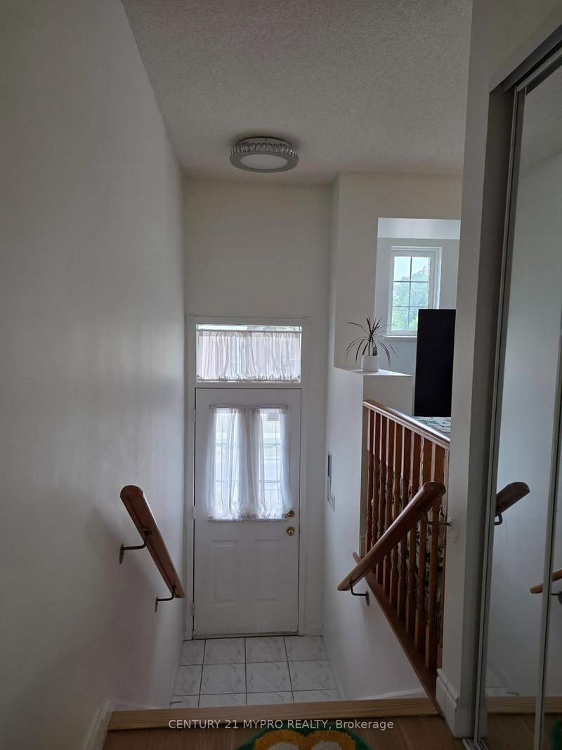 221 Grandview Way