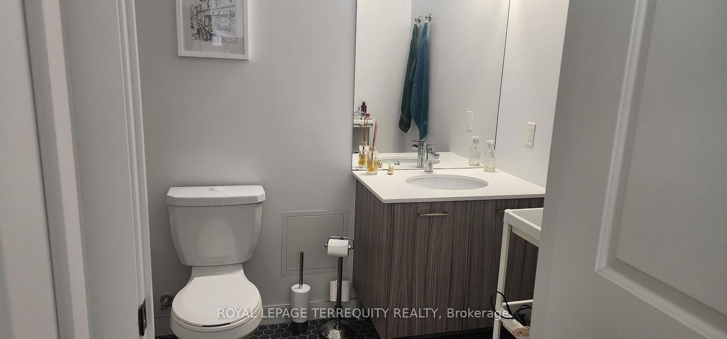 11 Lillian Street • #501 • Toronto, ON photo 20