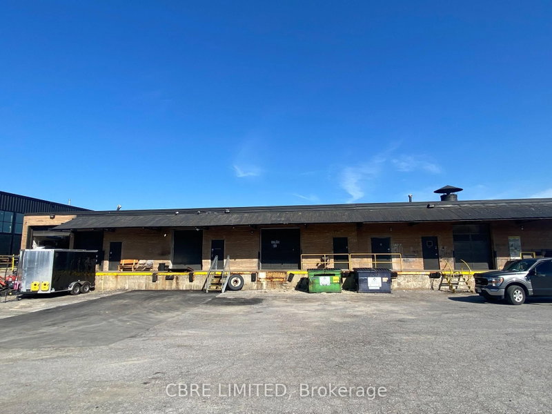 73 Railside Rd photo 4