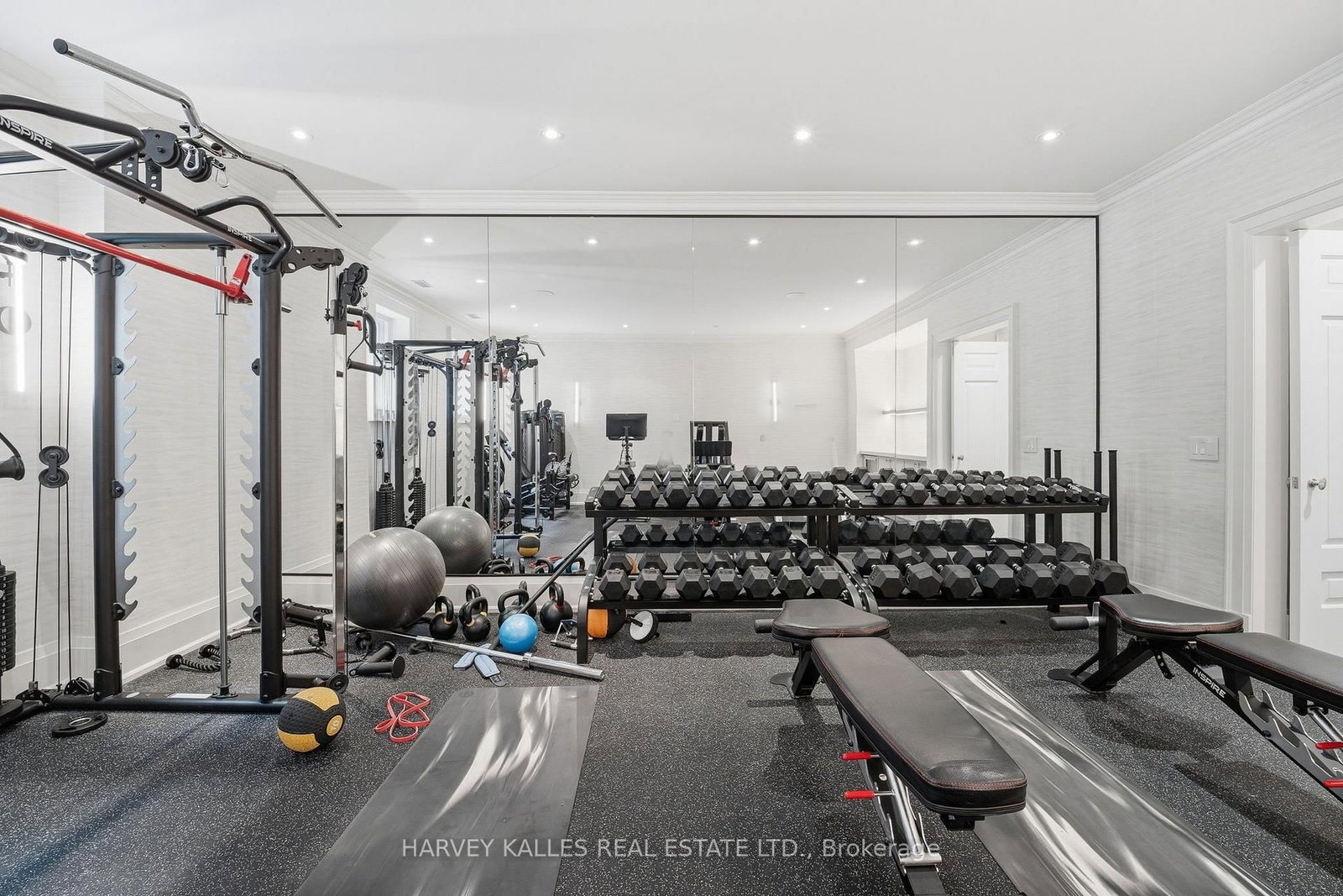 139 Dunvegan Road • Toronto, ON photo 39