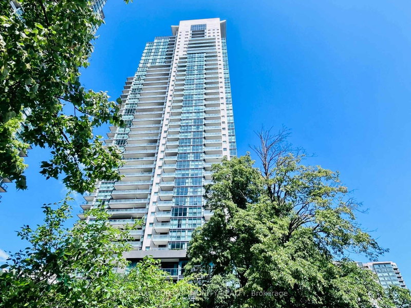 3201 - 5168 Yonge Street