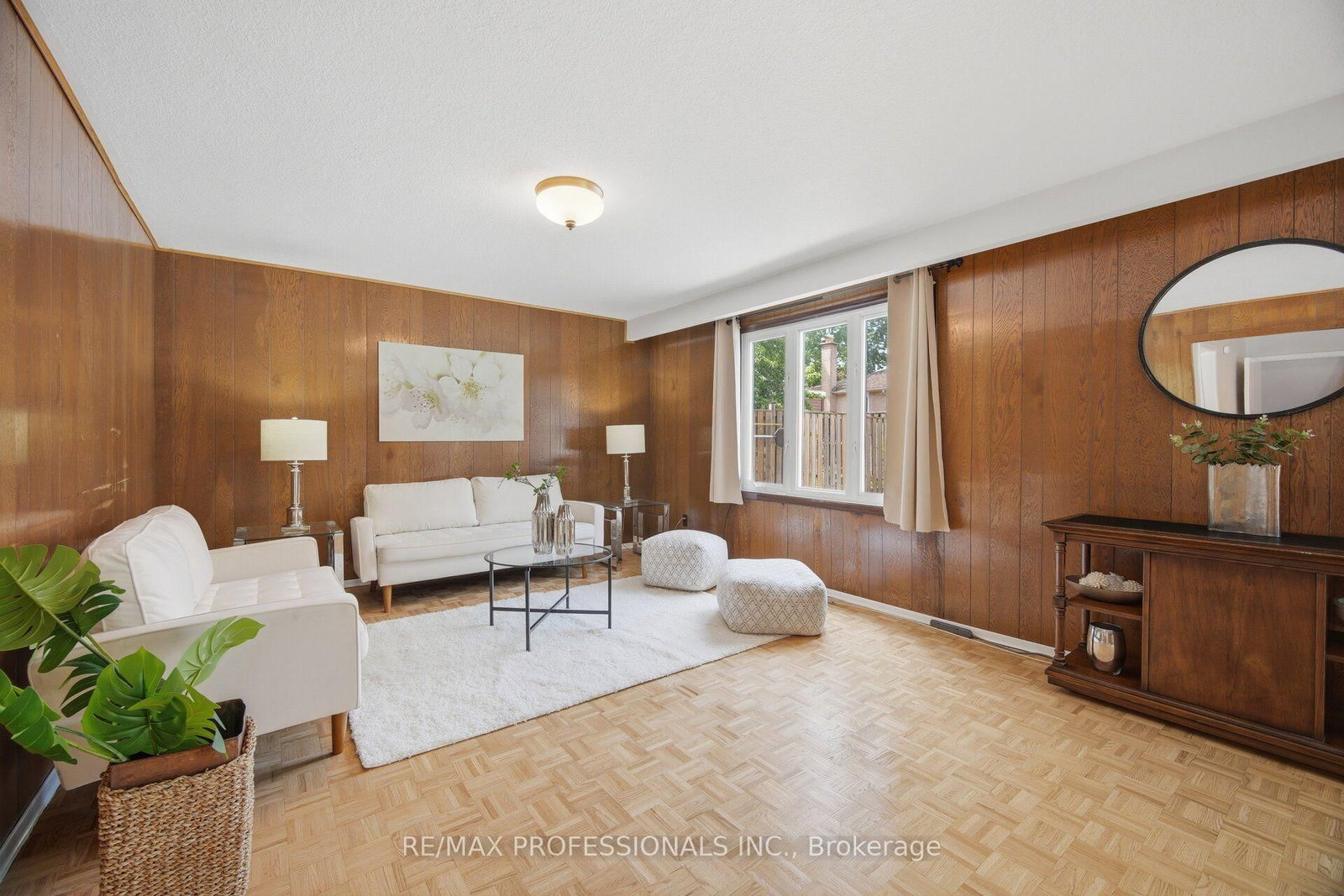 90 Peckham Avenue • Toronto, ON photo 17