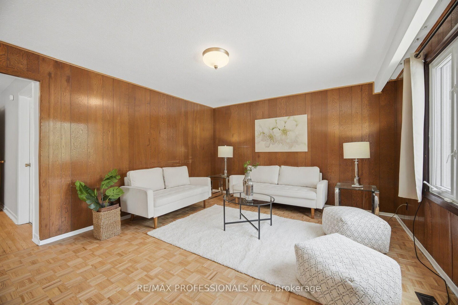 90 Peckham Avenue • Toronto, ON photo 18