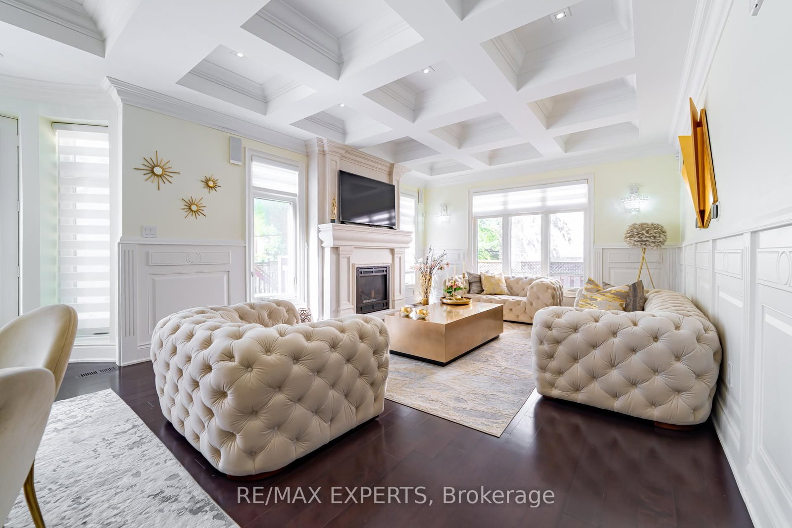 9 Calderon Crescent • Toronto, ON photo 15