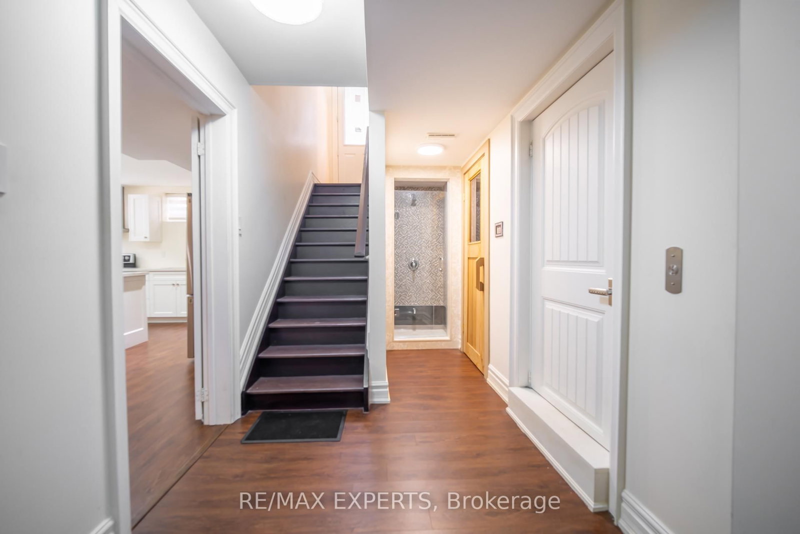9 Calderon Crescent • Toronto, ON photo 26