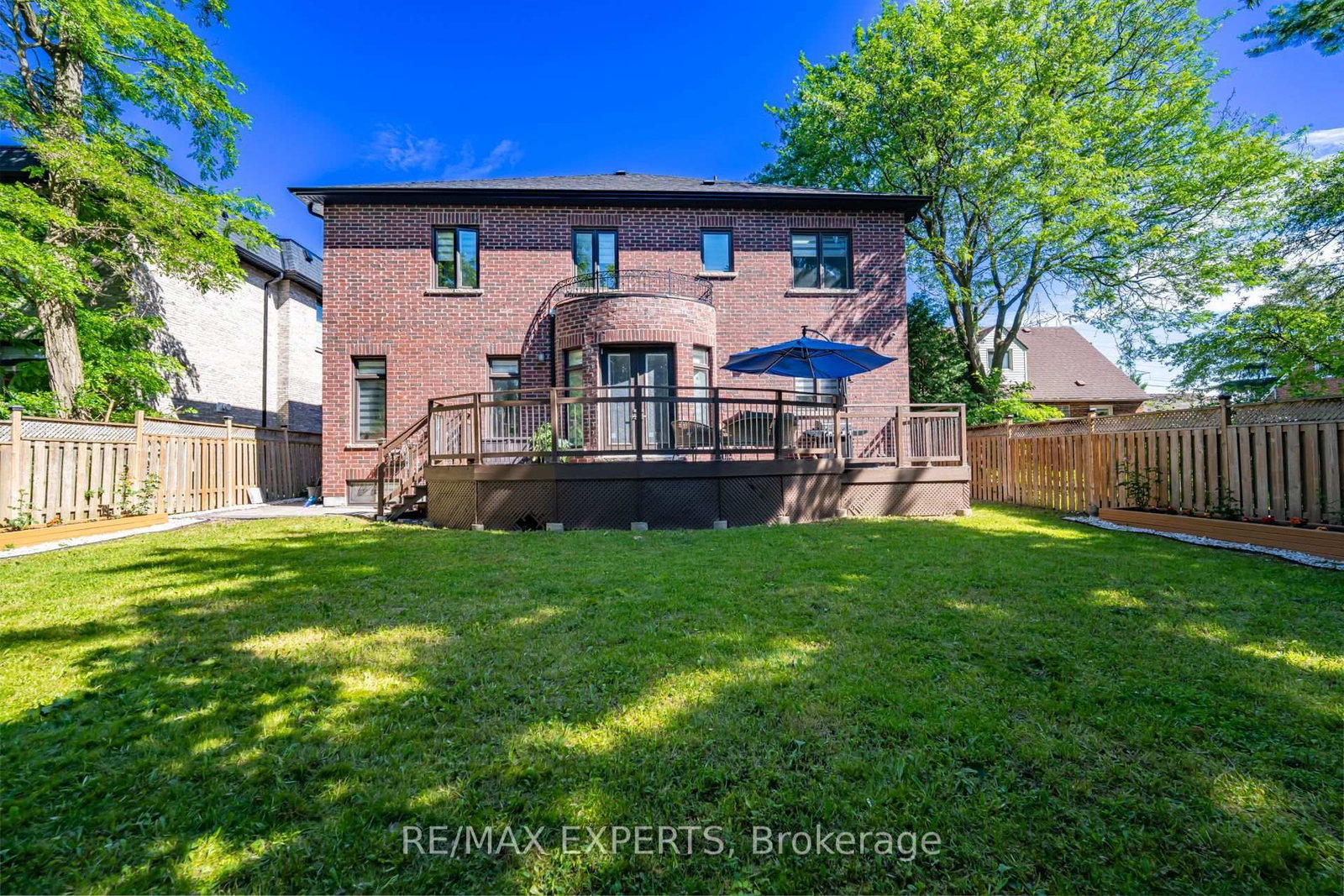 9 Calderon Crescent • Toronto, ON photo 36