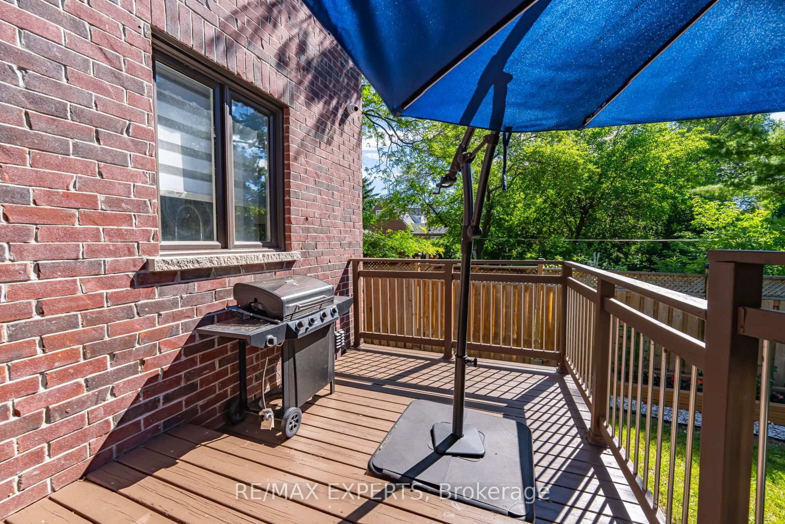 9 Calderon Crescent • Toronto, ON photo 40