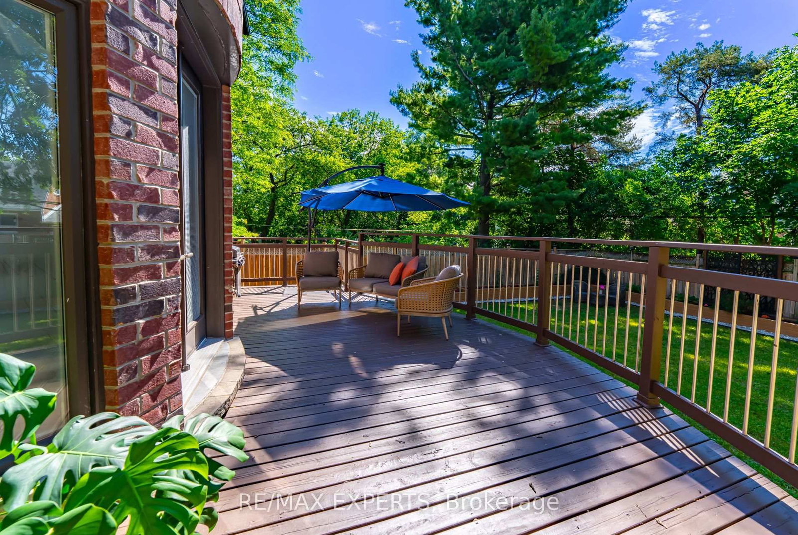 9 Calderon Crescent • Toronto, ON photo 41