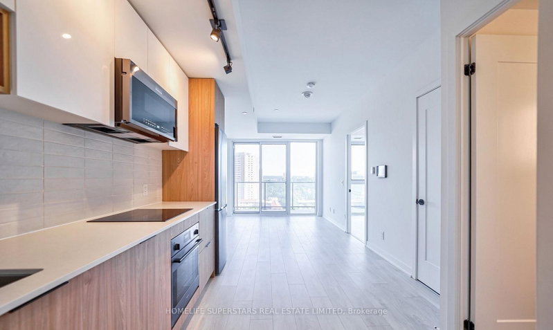 1611 - 5 Defries Street