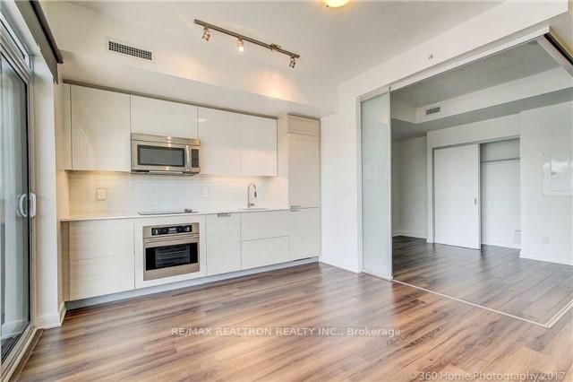 2110 - 210 Simcoe Street