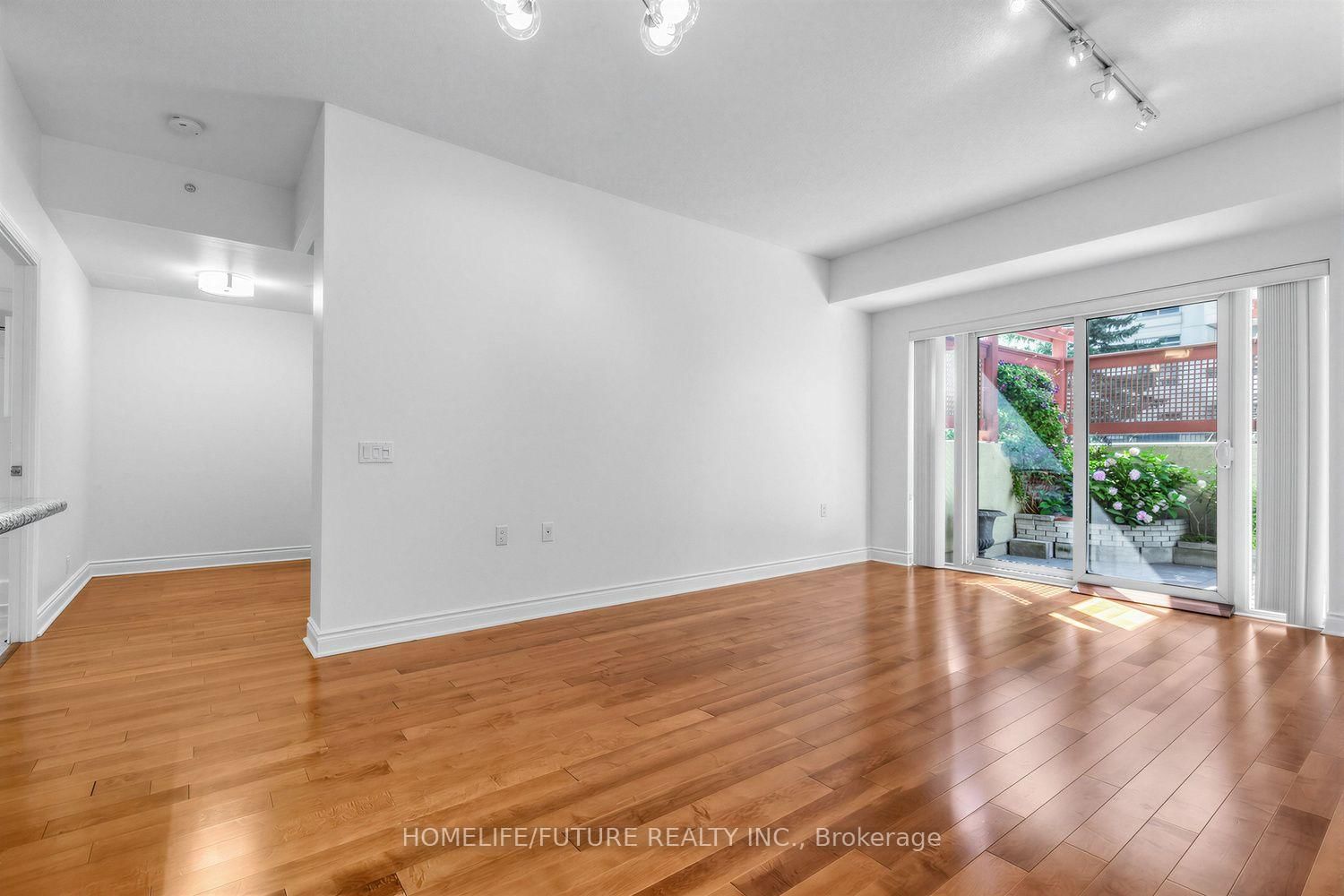 12 Rean Drive • #213 • Toronto, ON photo 5