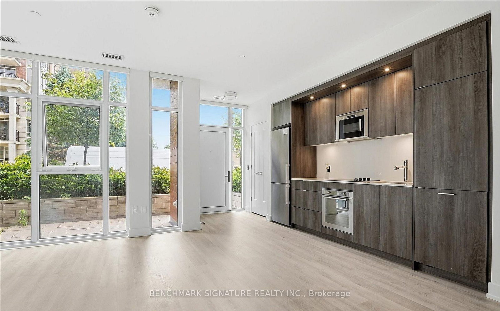 Property at 30 Inn On The Park