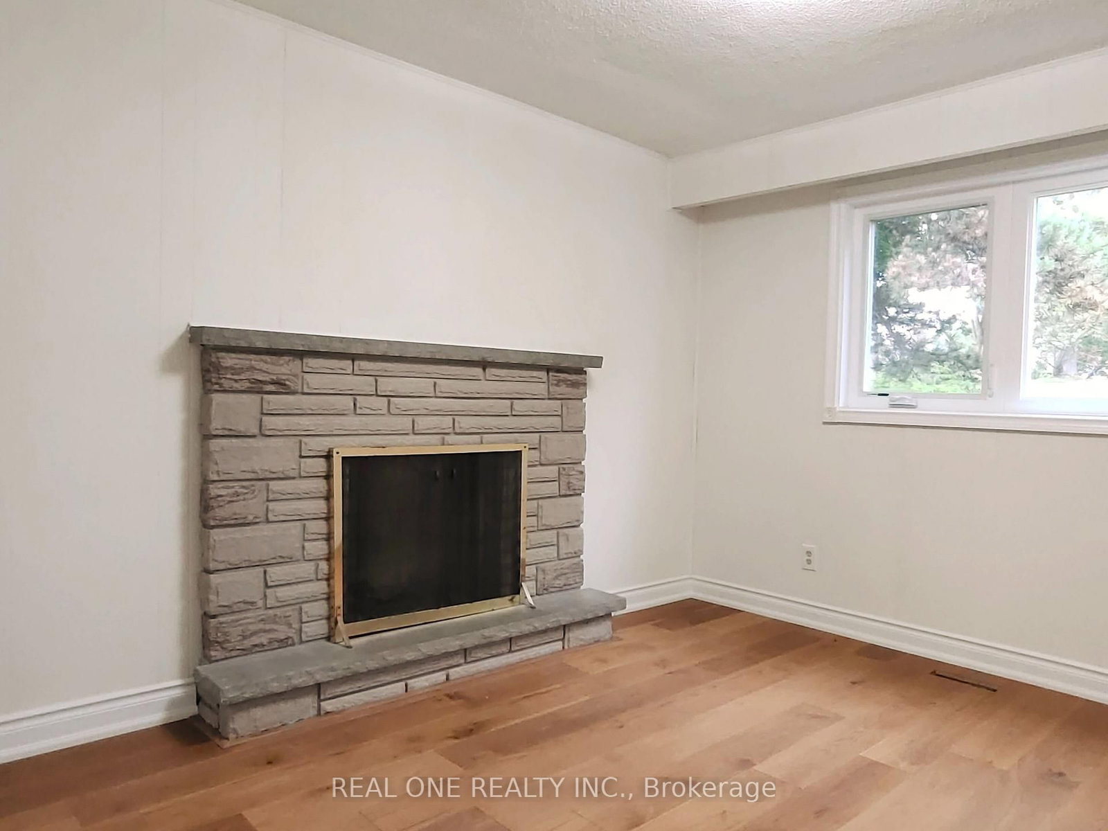 13 Mallaby Road • Toronto, ON photo 15