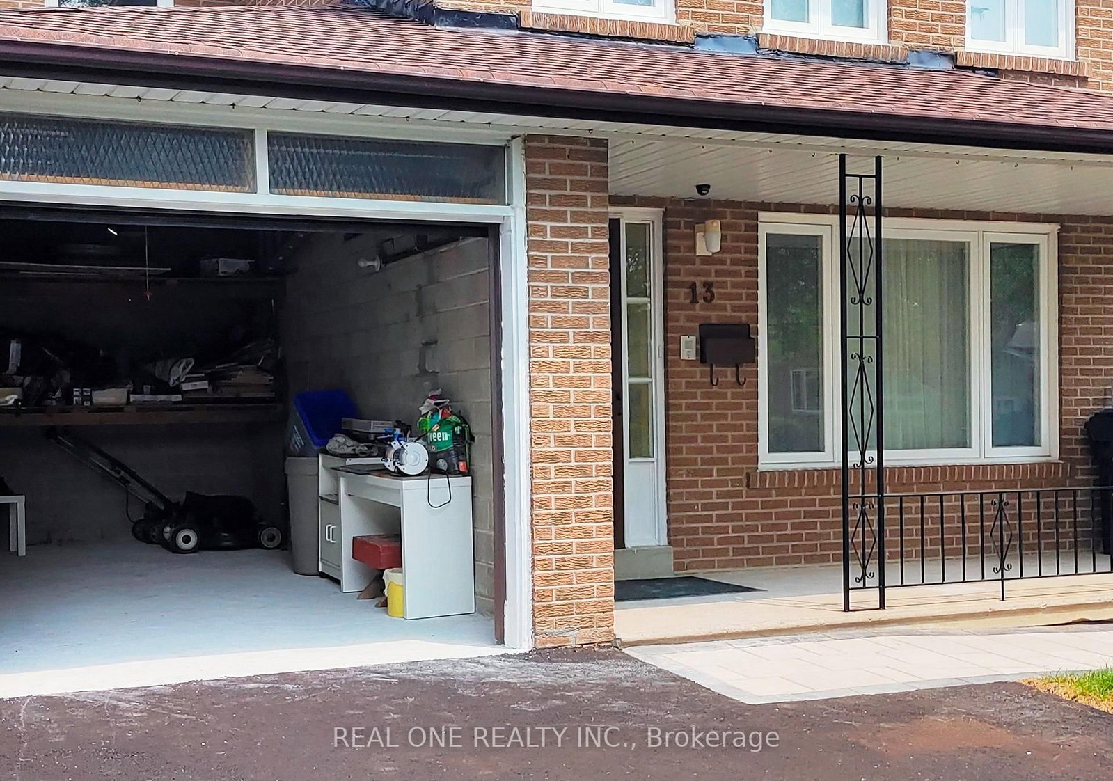13 Mallaby Road • Toronto, ON photo 32