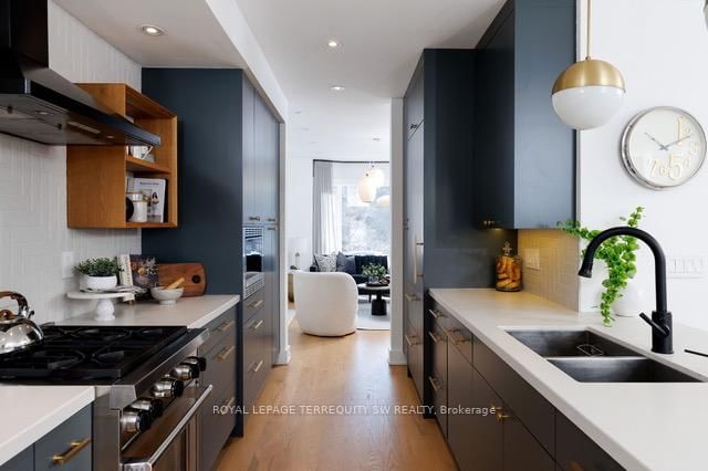 96 Summerhill Avenue • Toronto, ON photo 22
