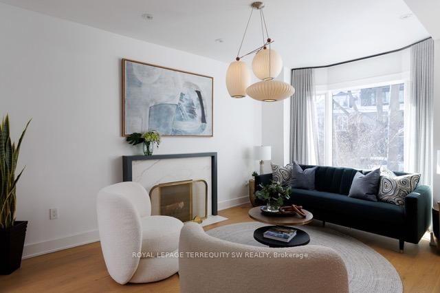 96 Summerhill Avenue • Toronto, ON photo 4