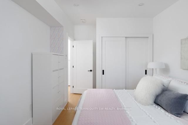 96 Summerhill Avenue • Toronto, ON photo 40