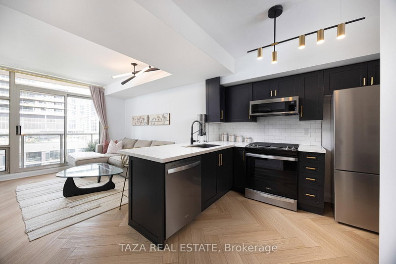 1705 - 10 Navy Wharf Court