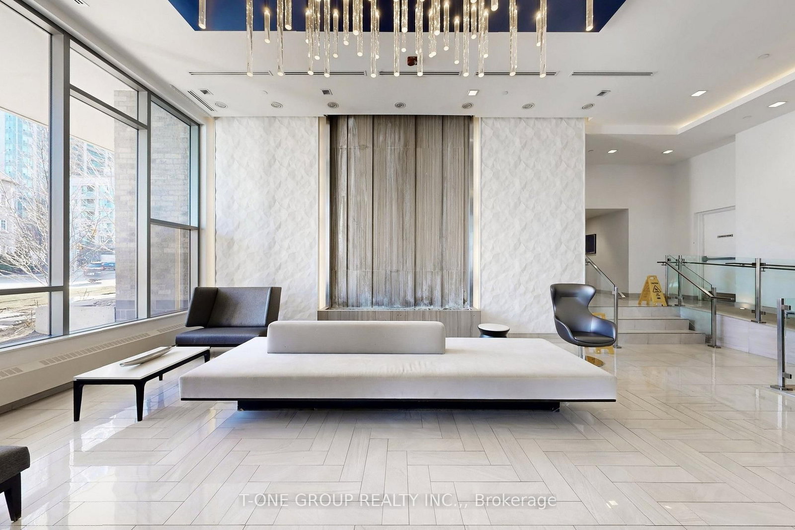 28 Avondale Avenue • #502 • Toronto, ON photo 36