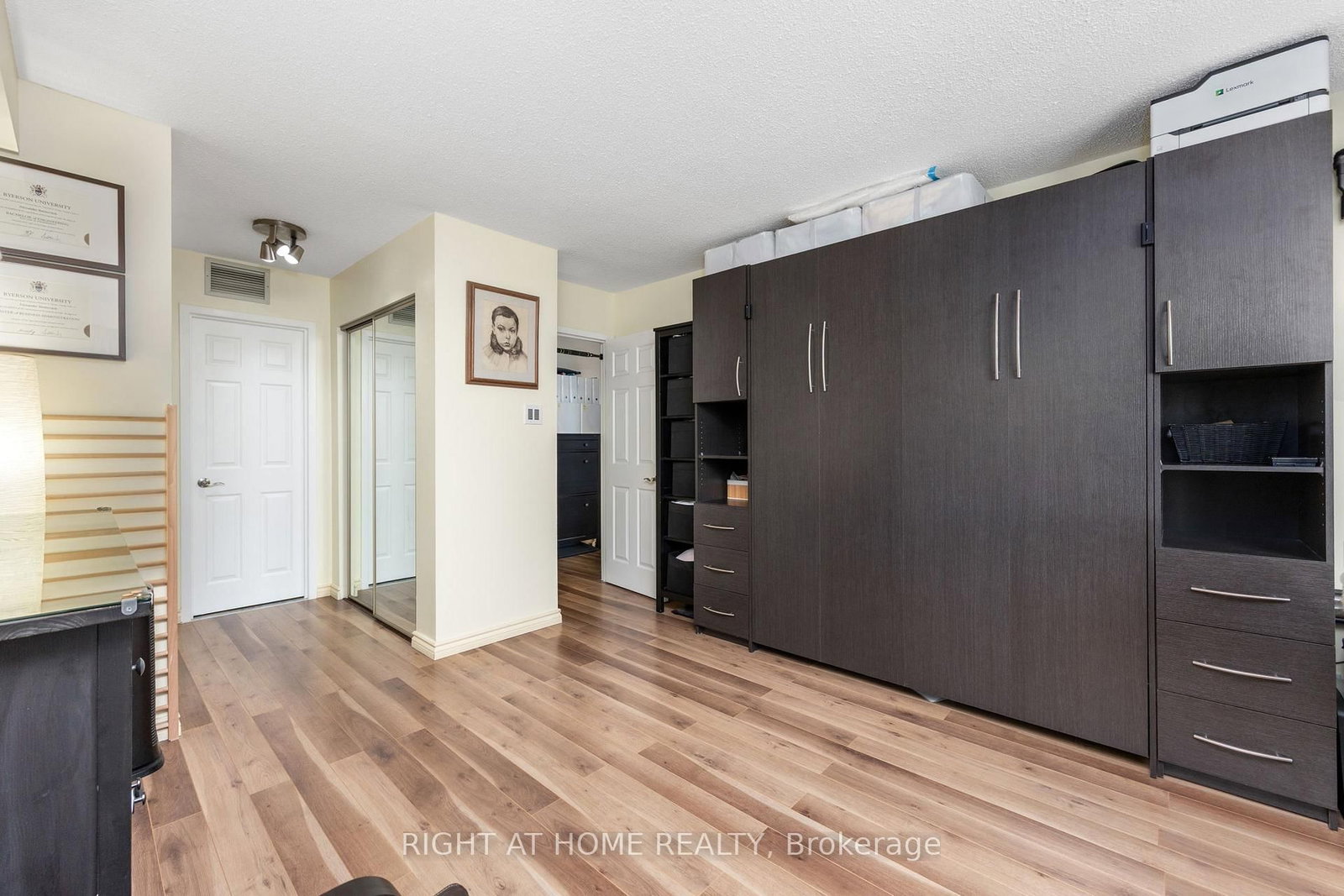 77 Harbour Square • #2306 • Toronto, ON photo 12
