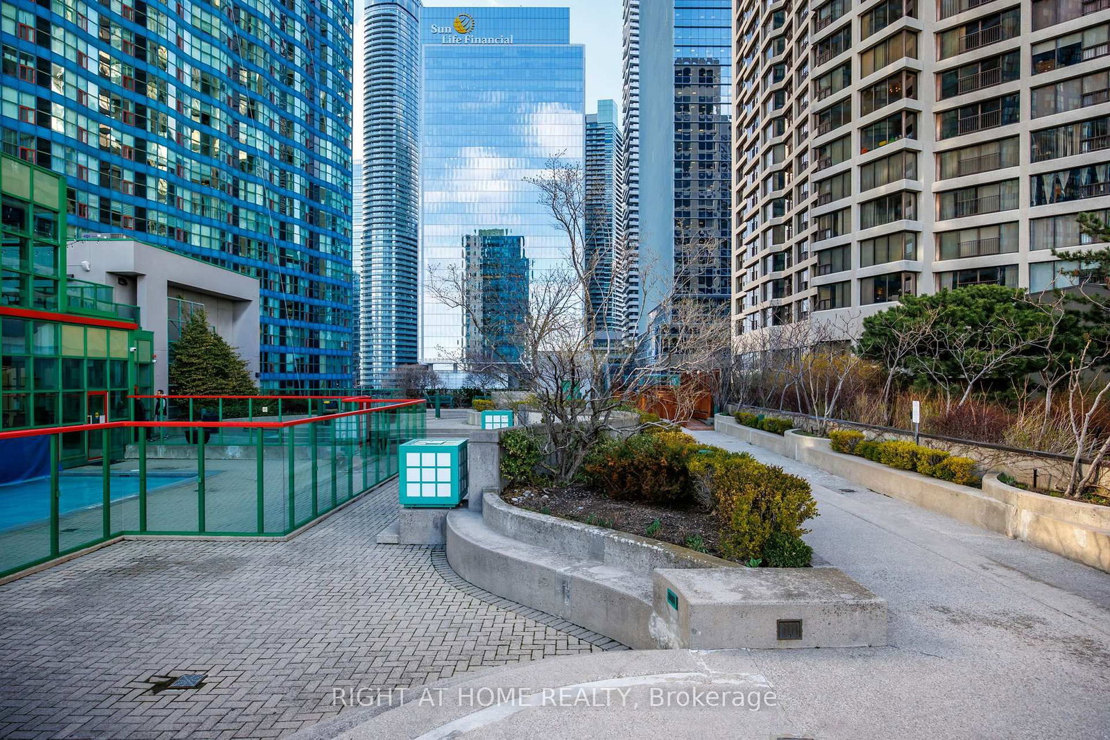 77 Harbour Square • #2306 • Toronto, ON photo 24